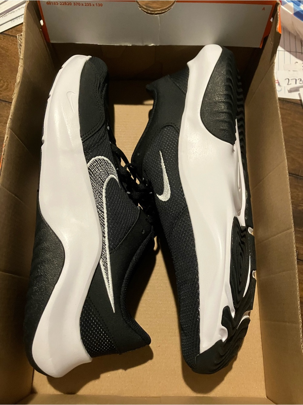 Nike Legend Men's Athletic Sneakers Sz 13